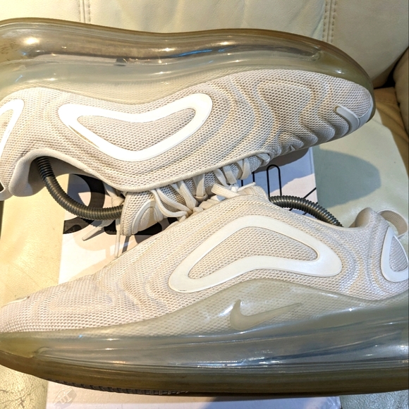 Nike Air Max 270 W 8.5 or M 7 - Picture 2 of 5